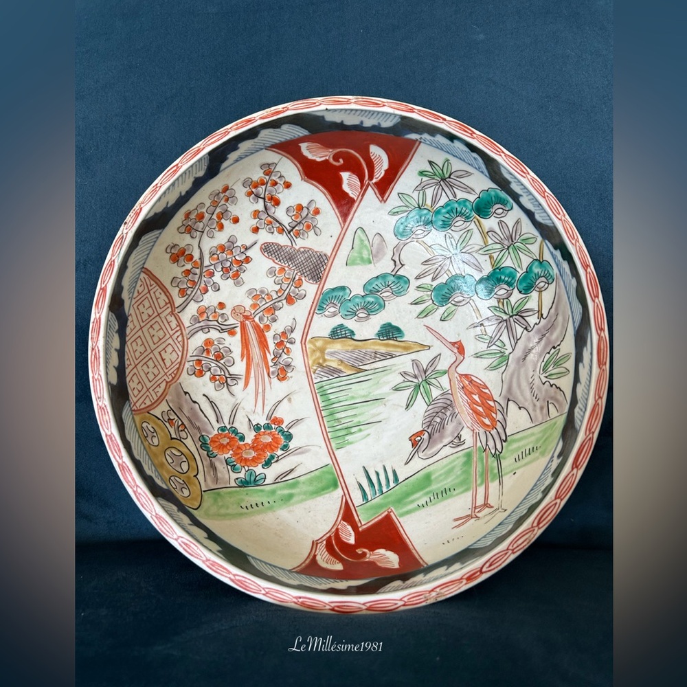 19th Century Imari Japanese Meiji Bowl with Crane Motif